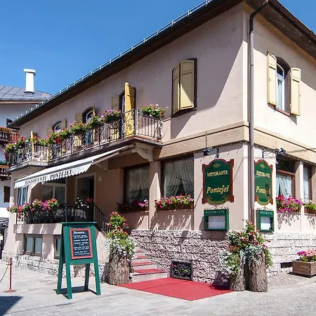 Szálloda Pontejel Cortina dʼAmpezzo