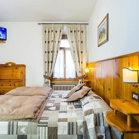 Szálloda Pontejel Cortina dʼAmpezzo