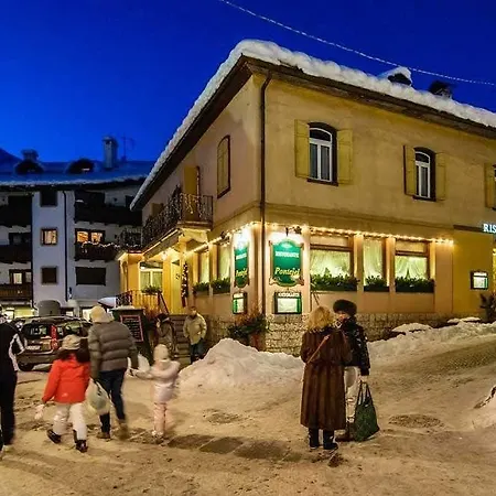 Pontejel Szálloda Cortina dʼAmpezzo